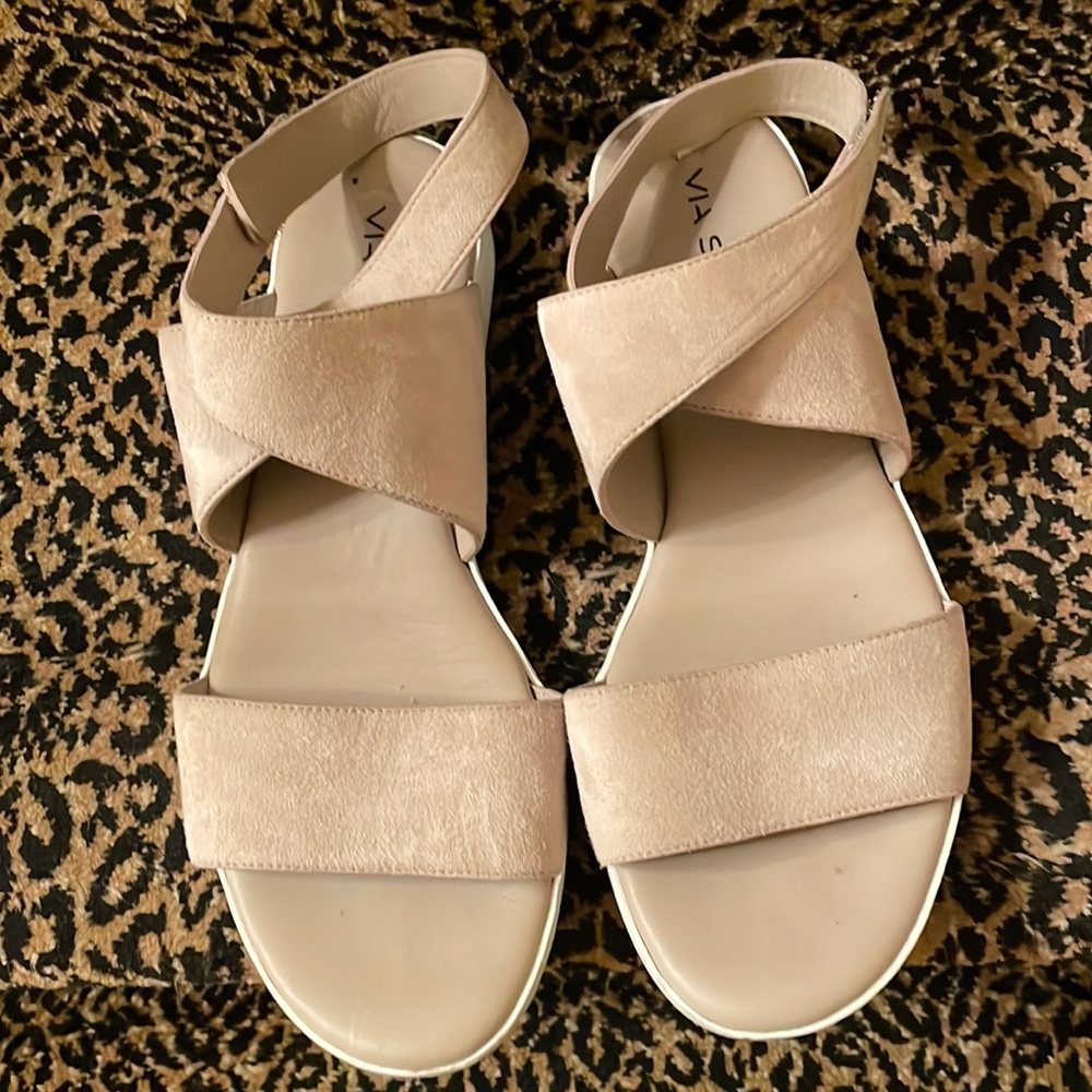 Via SPIGA suede flat sandal. Size 9?